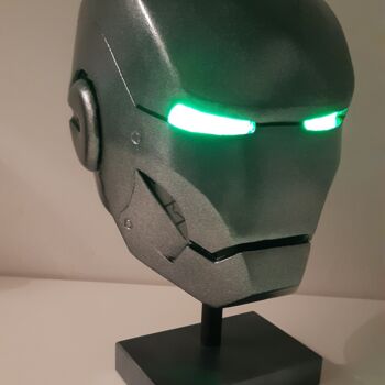 "iron man GUN METAL" başlıklı Heykel Lightboarder tarafından, Orijinal sanat, Rezine