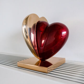 Sculpture titled "In Love Large 1of24" by Lothar Vigelandzoon, Original Artwork, Bronze