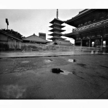 Fotografia intitolato "tokyo - asakusa kan…" da Luca Baldassari, Opera d'arte originale