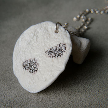 设计 标题为“Necklace pendant wi…” 由Decorella, 原创艺术品, 首饰