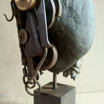 Sculpture titled "Cap2" by Manuel Solà, Original Artwork, Metals
