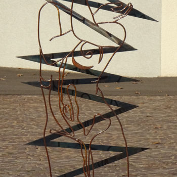Escultura titulada "Estonteco" por Marc Terrade, Obra de arte original, Metales