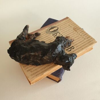 雕塑 标题为“Tired. Rottweiler s…” 由Margarita Simonova, 原创艺术品, 兵马俑