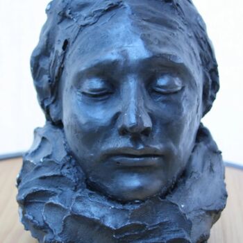 Escultura intitulada "Femme à l'écharpe" por Marion Cheung, Obras de arte originais, Gesso