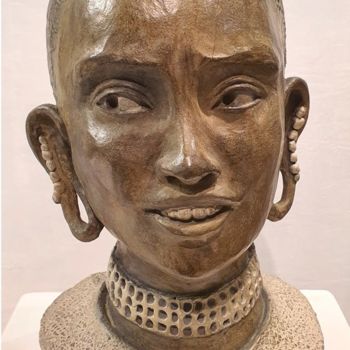 Sculpture titled "Femme "Massaï"" by Martine Lee, Original Artwork, Bronze