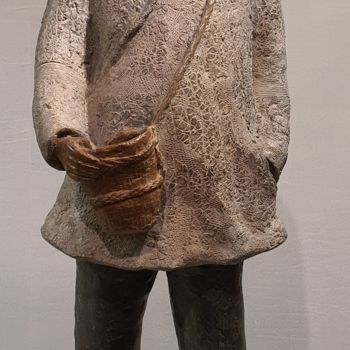 Sculpture titled "Jeune Tibétaine" by Martine Lee, Original Artwork, Bronze