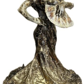 Sculpture titled "Danseuse de flamenco" by Meiling Alvarez Marquez, Original Artwork, Paper maché
