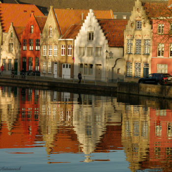 Fotografie getiteld "Admiring Bruges" door Natali Antonovich, Origineel Kunstwerk, Digitale fotografie
