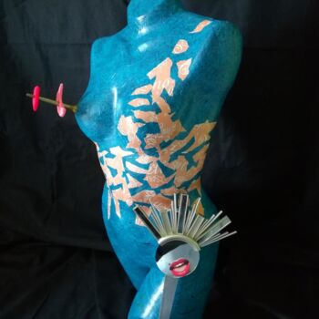 Sculpture intitulée "Amazone armée" par Nelly Sanchez, Œuvre d'art originale, Plastique