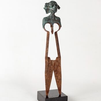 Escultura intitulada "Scissors" por Nilufer Satana, Obras de arte originais, Bronze