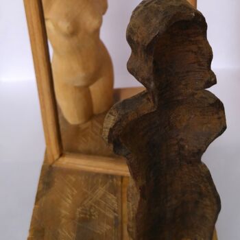 Sculptuur getiteld "Icono" door Noel Castillo López, Origineel Kunstwerk, Hout