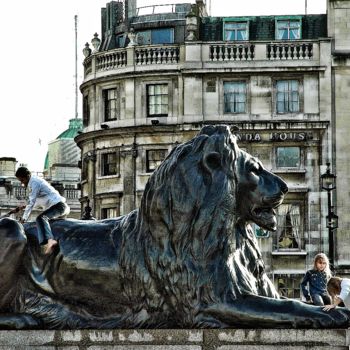 Photography titled "Le lion de Trafalga…" by Alain Brasseur, Original Artwork