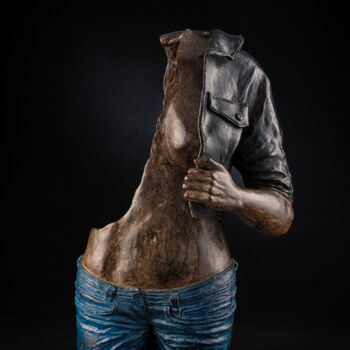 Sculpture titled "DECIDEE" by Philippe Crivelli, Original Artwork, Bronze