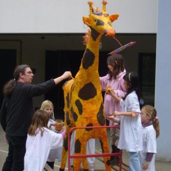 Instalación titulada "LOLA, la girafe en…" por Philippe Sidot Et Charlotte Carsin, Obra de arte original
