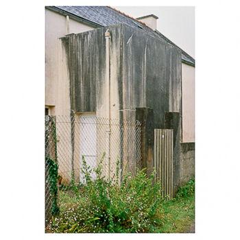 Fotografie mit dem Titel "Sans titre (Maison" von Pierre-Marie Berberian, Original-Kunstwerk, Analog Fotografie