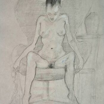 Femme Nue assise dans un beau fauteuil