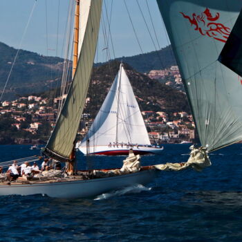 Fotografia intitolato "Yacht, baie de Cann…" da Pierre-Yves Rospabé, Opera d'arte originale, Fotografia digitale