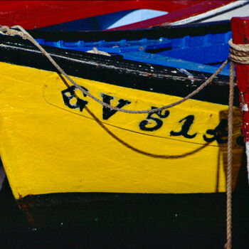 Fotografia intitulada "barques colorées du…" por Pierre-Yves Rospabé, Obras de arte originais, Fotografia de filme