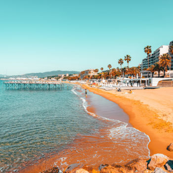 Φωτογραφία με τίτλο "Cannes Beach In Sum…" από Radu Bercan, Αυθεντικά έργα τέχνης, Ψηφιακή φωτογραφία