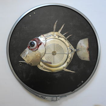 Escultura intitulada "Fish - Target" por Vladimiras Nikonovas, Obras de arte originais, Colagens