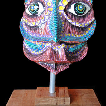Sculpture titled "O ORIENTAL I" by Ricaru Araujo, Original Artwork, Paper maché