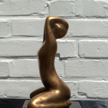 Sculpture titled "9/11" by Rosita Allinckx, Original Artwork, Bronze