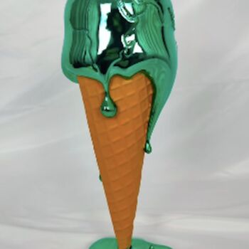 Sculptuur getiteld "The Last Ice cream…" door Sagrasse, Origineel Kunstwerk, Hars