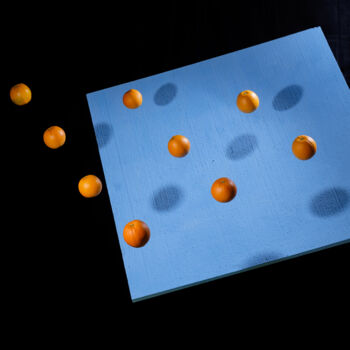Fotografía titulada "Апельсины с синим к…" por Sasha Gorben, Obra de arte original, Fotografía digital Montado en Plexiglás