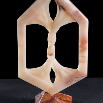 Sculpture intitulée "Onyx twisted crystal" par Serjio Elicolani, Œuvre d'art originale, Pierre