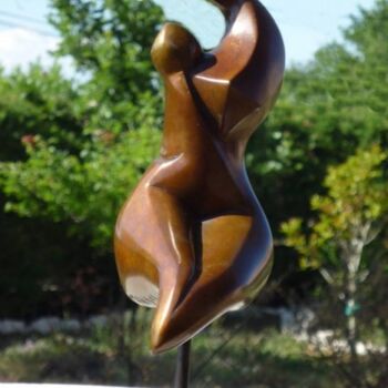 Sculpture titled "MATERNITE CONTEMPOR…" by Sonia Mandel, Original Artwork, Metals