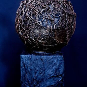 Sculpture titled "Ondine au bord du v…" by Sylvie Bublex, Original Artwork, Paper maché