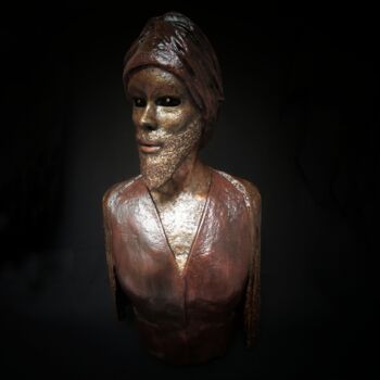 Escultura intitulada "Mahala" por Sylvie Bublex, Obras de arte originais, Papel machê