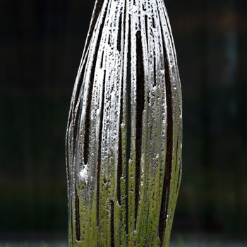 Sculpture titled "éclosion" by Terard, Original Artwork, Metals