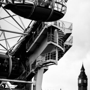 Фотография под названием "London Close Up" - Till Murray, Подлинное произведение искусства, Цифровая фотография