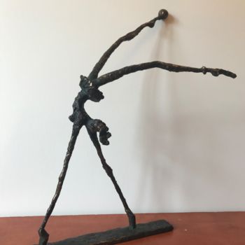 Sculpture intitulée "Gymnast ballerina" par Erno Toth, Œuvre d'art originale, Bronze