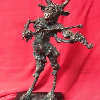 Скульптура под названием "Crazy Minotaur" - Erno Toth, Подлинное произведение искусства, Бронза