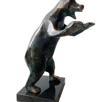 Escultura intitulada "Bear" por Kristof Toth, Obras de arte originais, Bronze