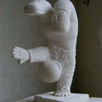 Skulptur mit dem Titel "équilibriste 1" von Umo, Original-Kunstwerk, Stein