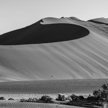 Photographie intitulée "Namib Desert-0527-SW" par Uwe Bauch, Œuvre d'art originale, Photographie numérique