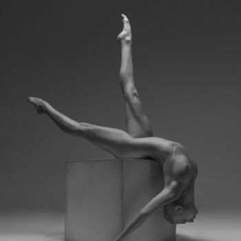 Cube Nude III