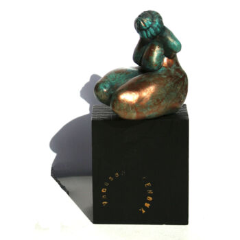 Γλυπτική με τίτλο "Assise au chignon,…" από Vanessa Renoux, Αυθεντικά έργα τέχνης, Κεραμικά