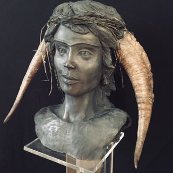 Sculpture titled "Onomaris" by Véronique Richard, Original Artwork, Terra cotta