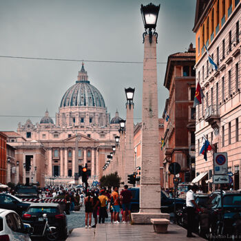 摄影 标题为“Basilica di San Pie…” 由Vincenzo Lana, 原创艺术品, 数码摄影 安装在木质担架架上