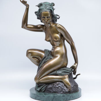 Sculptuur getiteld "lion hunting" door Volodymyr Mykytenko, Origineel Kunstwerk, Bronzen