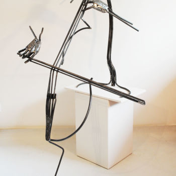 Escultura titulada "Le violoncelliste" por Yez, Obra de arte original, Metales