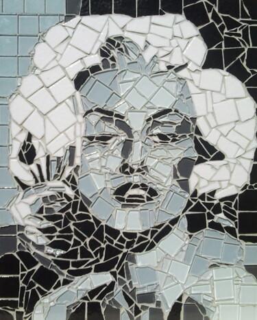 Sculpture titled "Marilyn Monroe" by Abdel Arthur Aouatah, Original Artwork, Mosaic