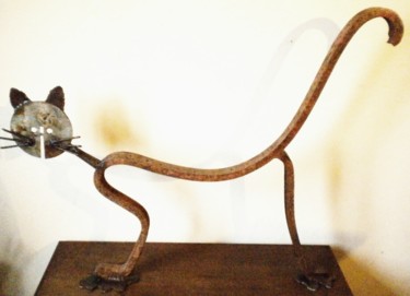 Sculpture titled "Chat blanc" by Agostinho Dacunha, Original Artwork, Metals