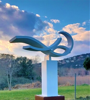 Escultura titulada "Paloma" por Aramis Justiz Perera, Obra de arte original, Metales