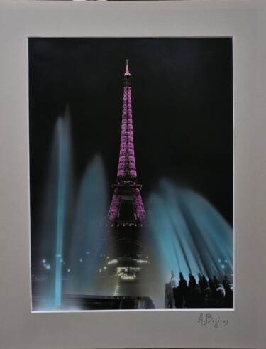 Fotografia intitolato "Tour Eiffel The Nig…" da Alain Beziers, Opera d'arte originale, Fotografia manipolata