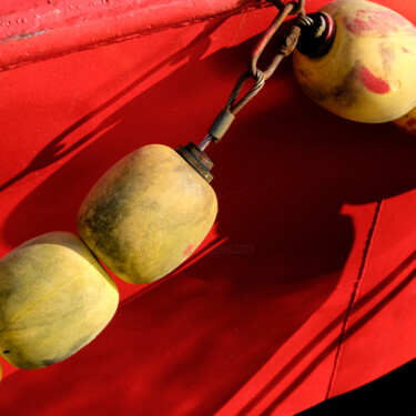 Photography titled "Flotteurs jaunes su…" by Alain Machelidon, Original Artwork, Non Manipulated Photography